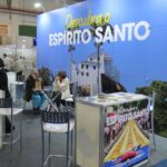 Stand do Espírito Santo na feira - Viagens de Fé
