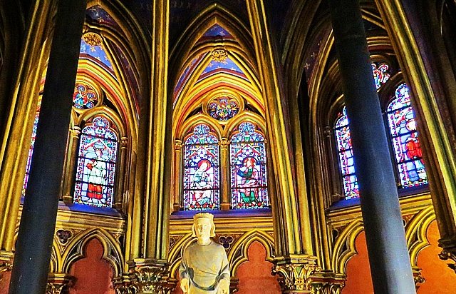 Detalhe dos vitrais da Sainte Chapelle - foto Viagens de Fé