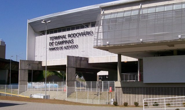 Detalhe da fachada do Terminal Rodoviário de Campinas - wikimedia