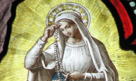 Saiba mais sobre as 18 aparições de Nossa Senhora em Lourdes