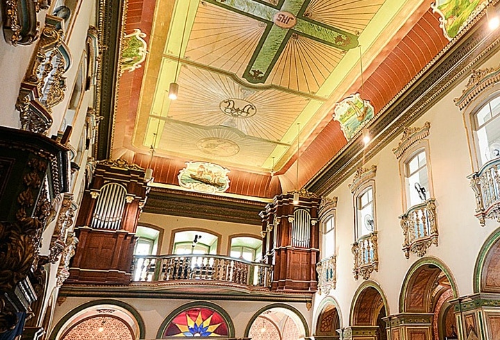 Interior da Basílica Velha, em Aparecida, SP - foto Marcos Ankoski - MTur