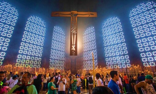 Visitas virtuais em Aparecida: Capelas das Velas, do Batismo e da Ressurreição
