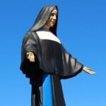 Estátua de Santa Paulina, em Nova Trento, Santa Catarina - divulgação