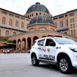 Veículo da Polícia Militar do Estado de São Paulo junto ao Santuário de Aparecida - divulgação PMSP