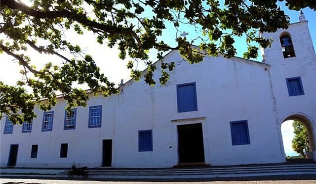 Santuário Nacional de São José de Anchieta, construído pelo próprio santo, em Anchieta, ES