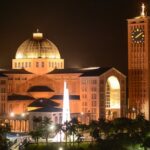 Santuário Nacional de Aparecida à noite - foto Marco Ankosqui Mtur