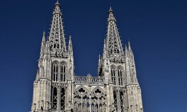 Catedral de Burgos comemora 800 anos e recebe exposição