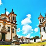 Igrejas de São Francisco de Assis e Nossa Senhora do Carmo, em Mariana, Mg - foto Wikimedia