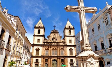 Salvador melhora acolhimento a turistas com sinalização de atrativos de turismo religioso