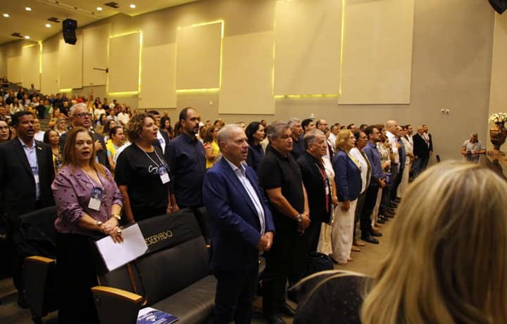plateia do 7º Fórum Nacional de Turismo Religioso, em Trindade, Goiás