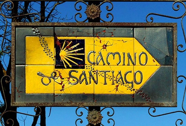 Placa antiga do Caminho de Santiago - foto SpainInfo - divulgação