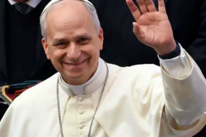 Papa Leão XIV sorrindo - foto Arquidiocese de Paris